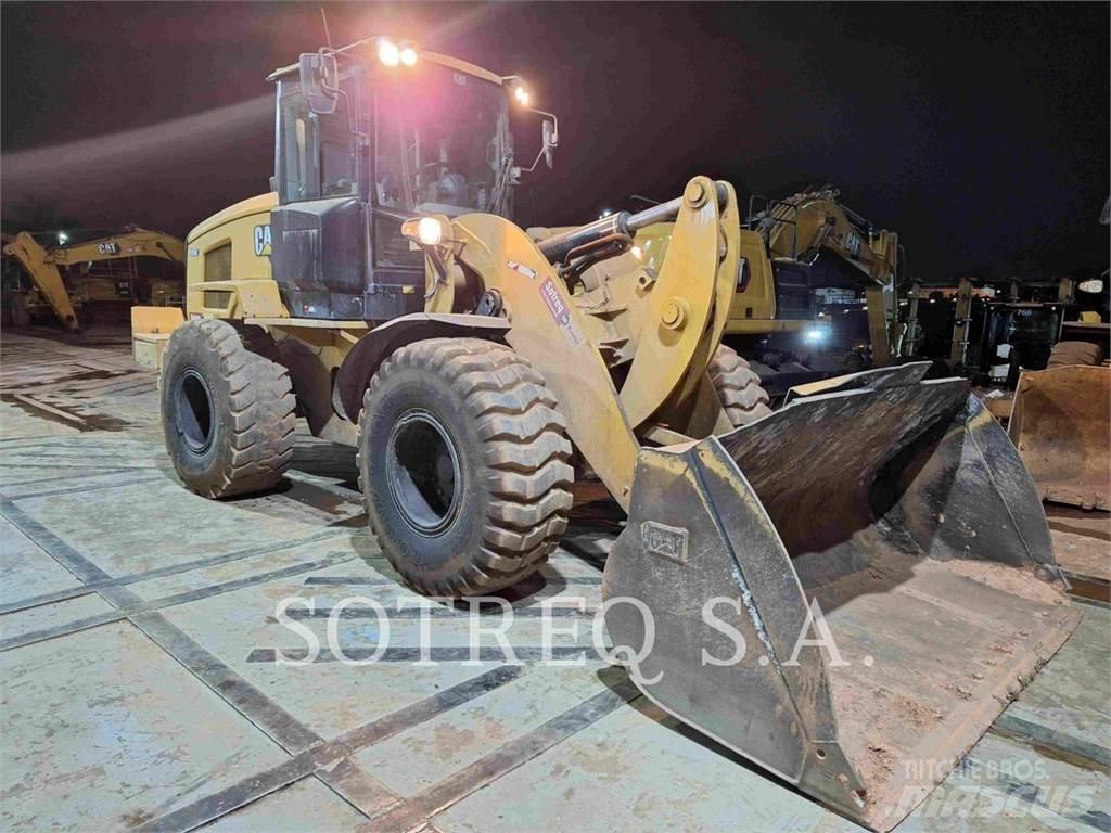 CAT 938K Utovarivači na kotačima