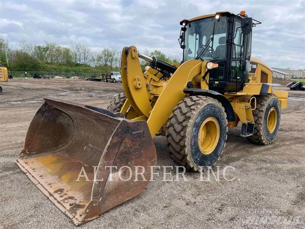 CAT 938M Utovarivači na kotačima