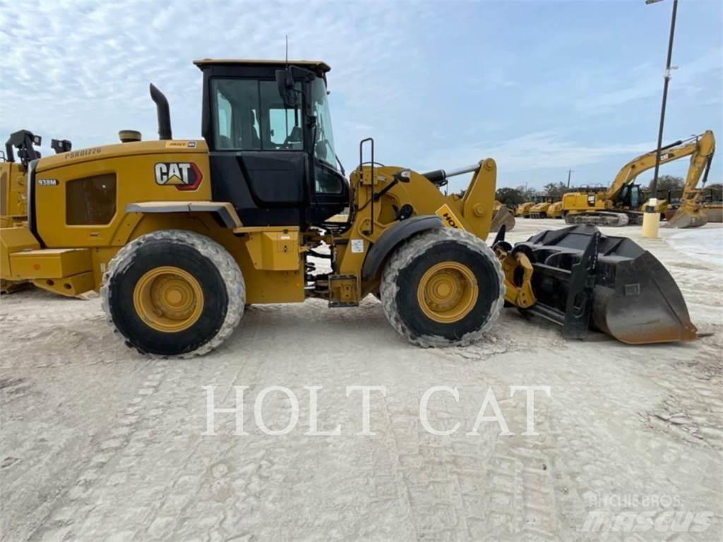 CAT 938M Utovarivači na kotačima