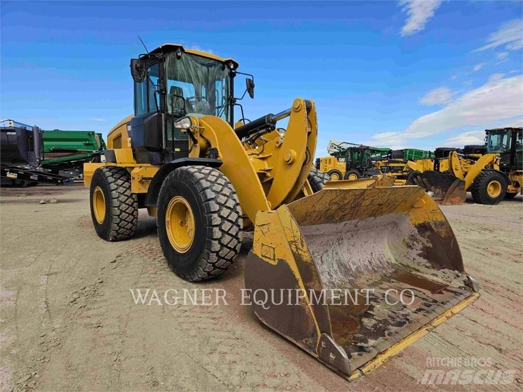 CAT 938M Utovarivači na kotačima
