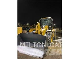 CAT 938M Utovarivači na kotačima