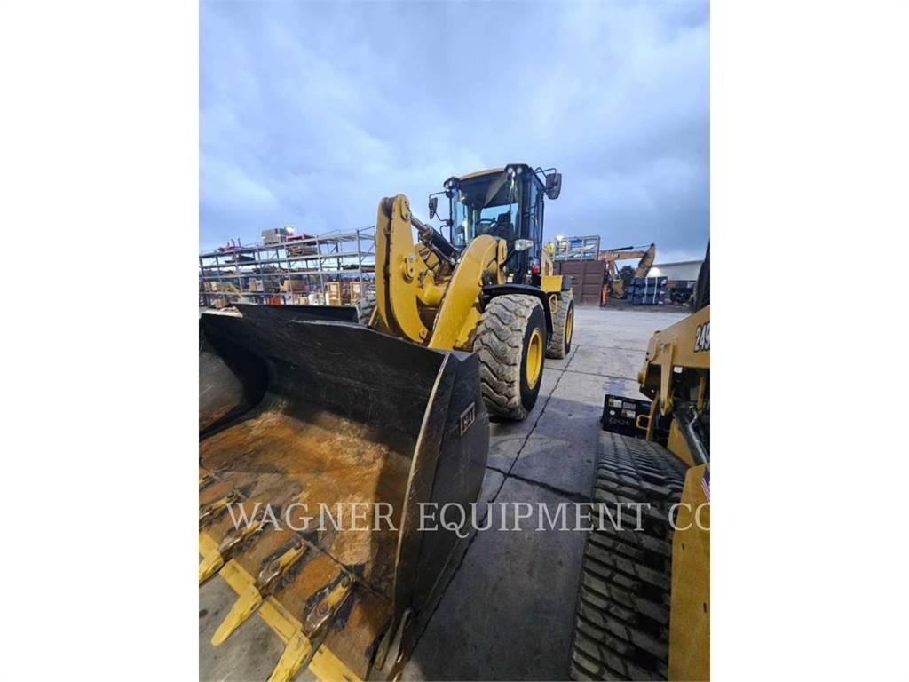 CAT 938M Utovarivači na kotačima