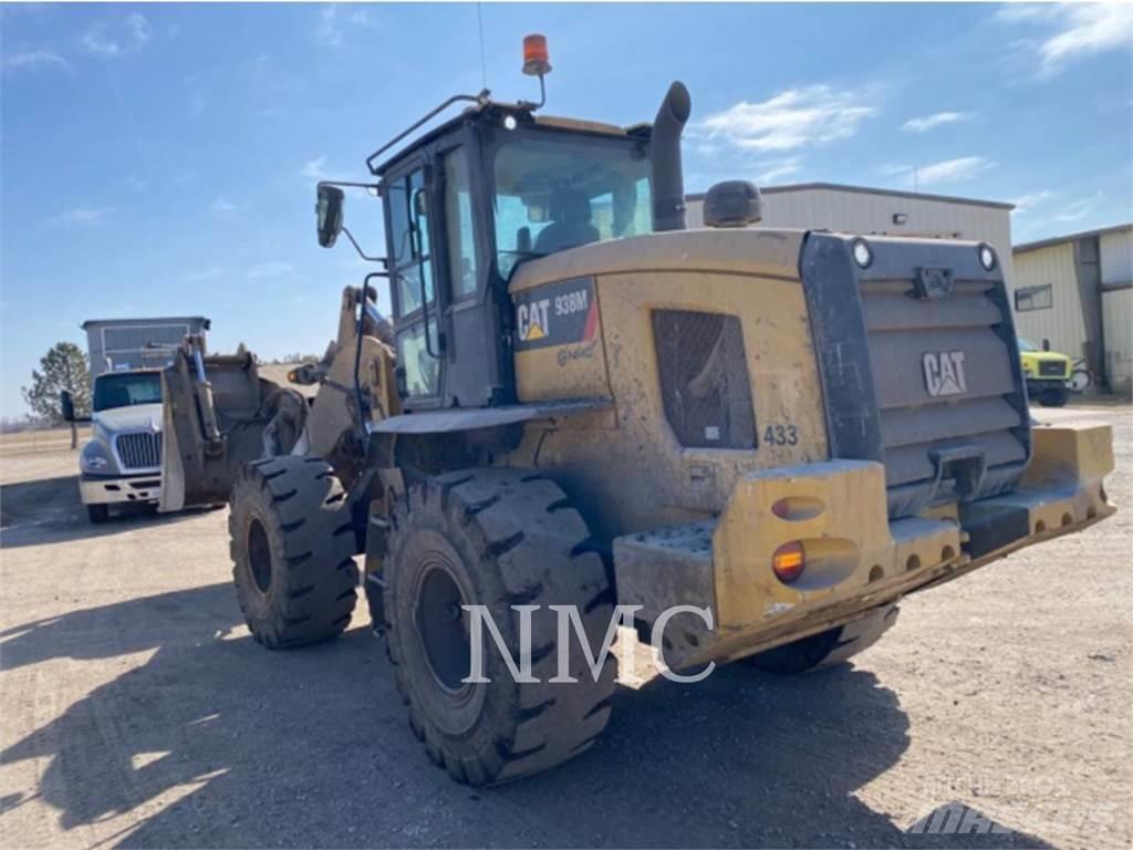 CAT 938M Utovarivači na kotačima