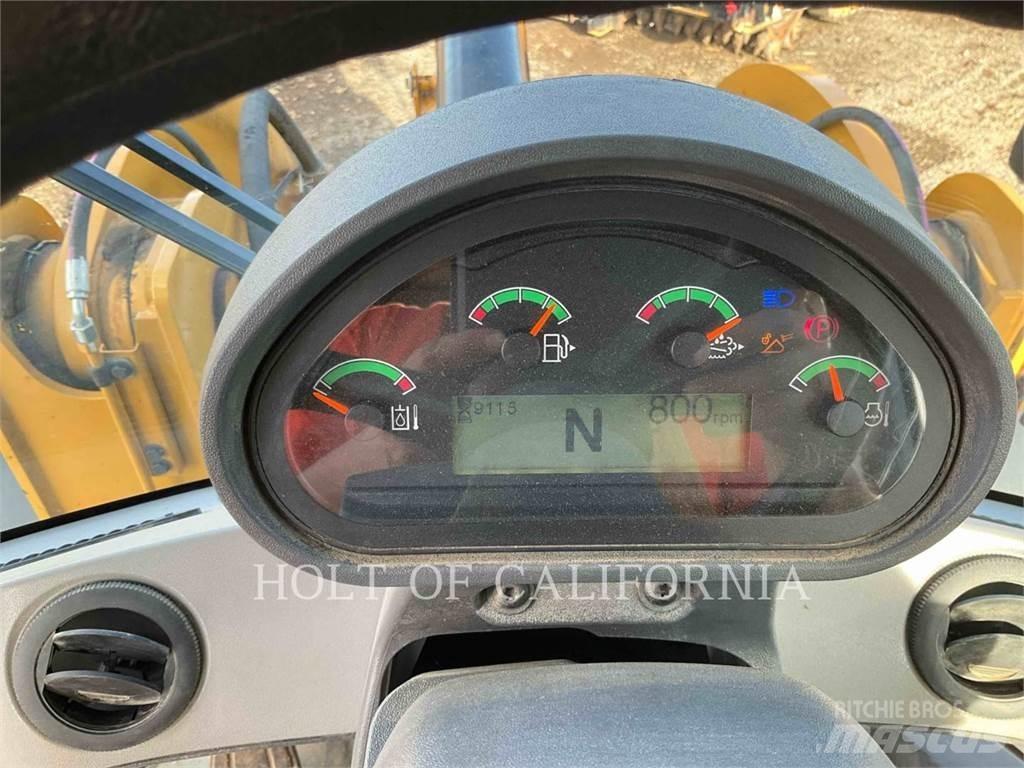 CAT 938M Utovarivači na kotačima