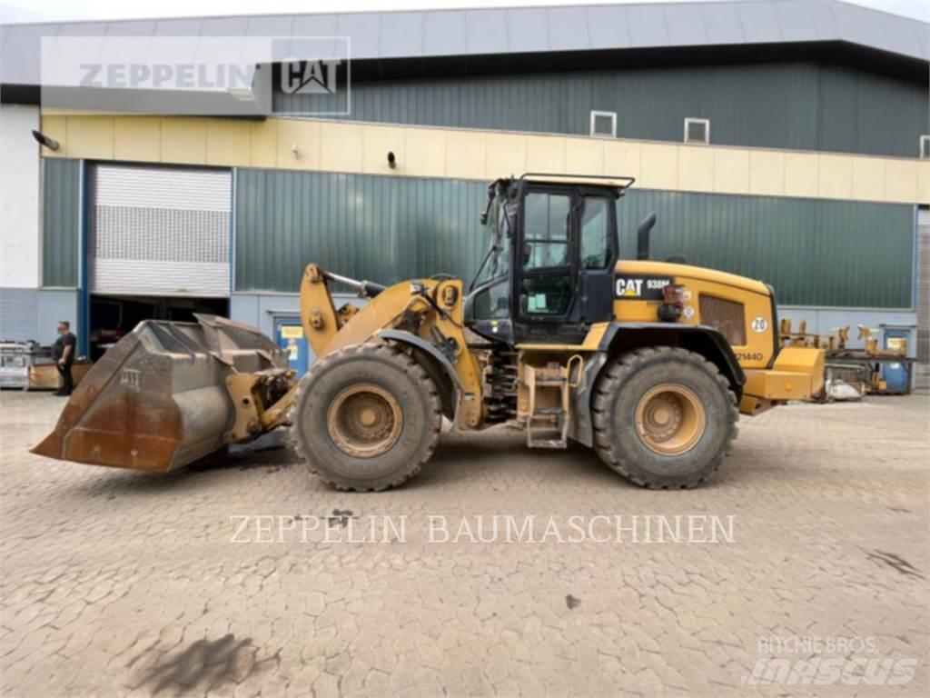 CAT 938M Utovarivači na kotačima