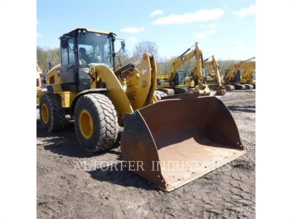 CAT 938M Utovarivači na kotačima