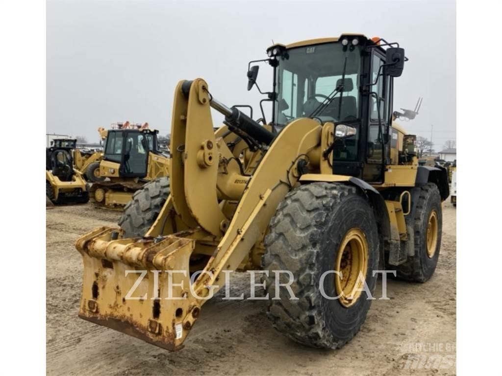 CAT 938M Utovarivači na kotačima