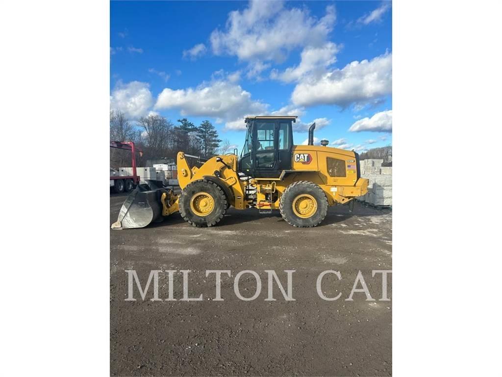 CAT 938M Utovarivači na kotačima