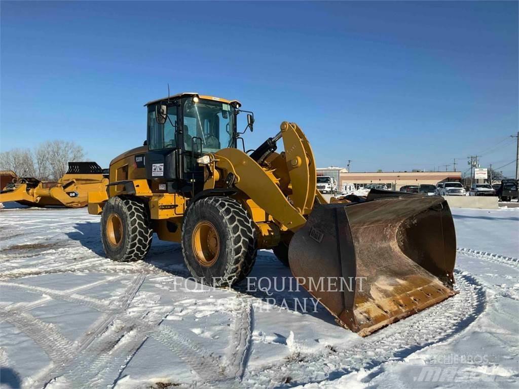 CAT 938M Utovarivači na kotačima