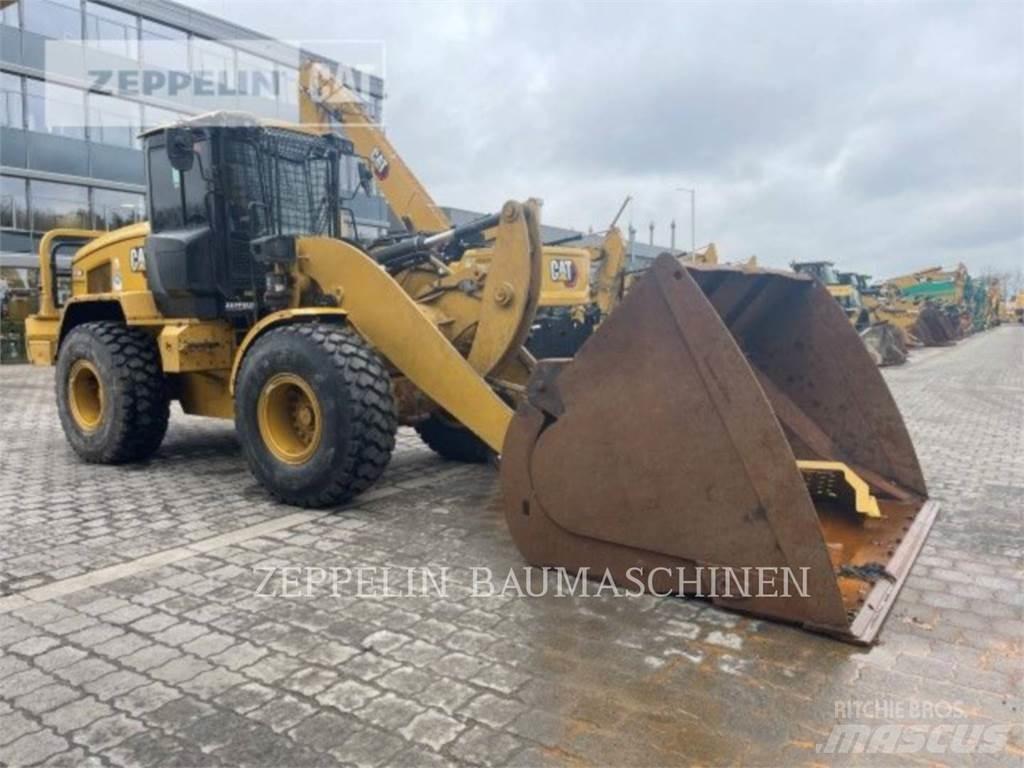 CAT 938M Utovarivači na kotačima