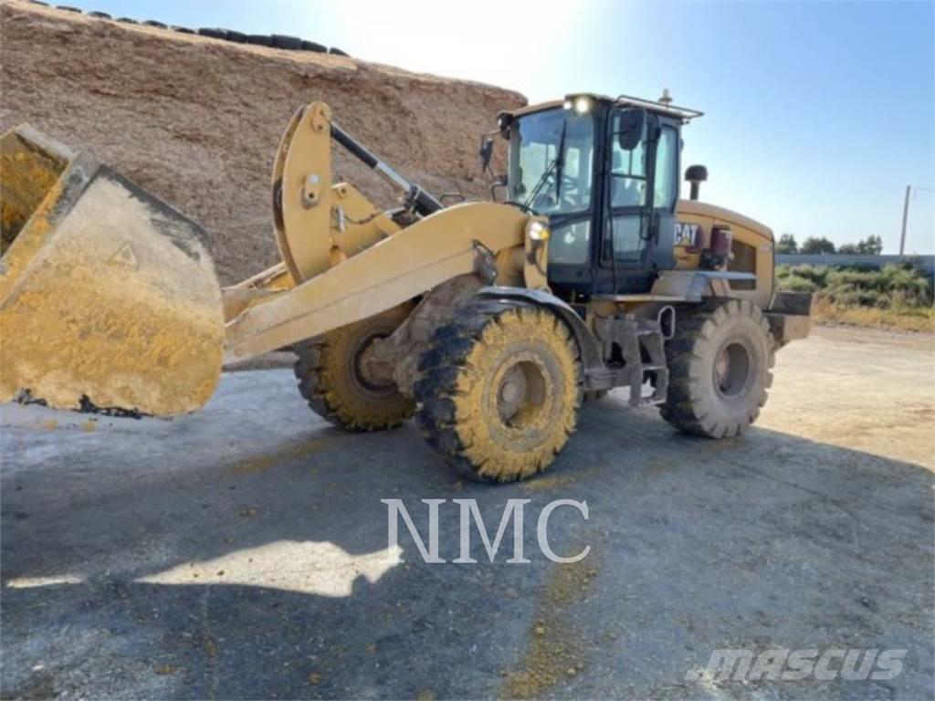 CAT 938M Utovarivači na kotačima
