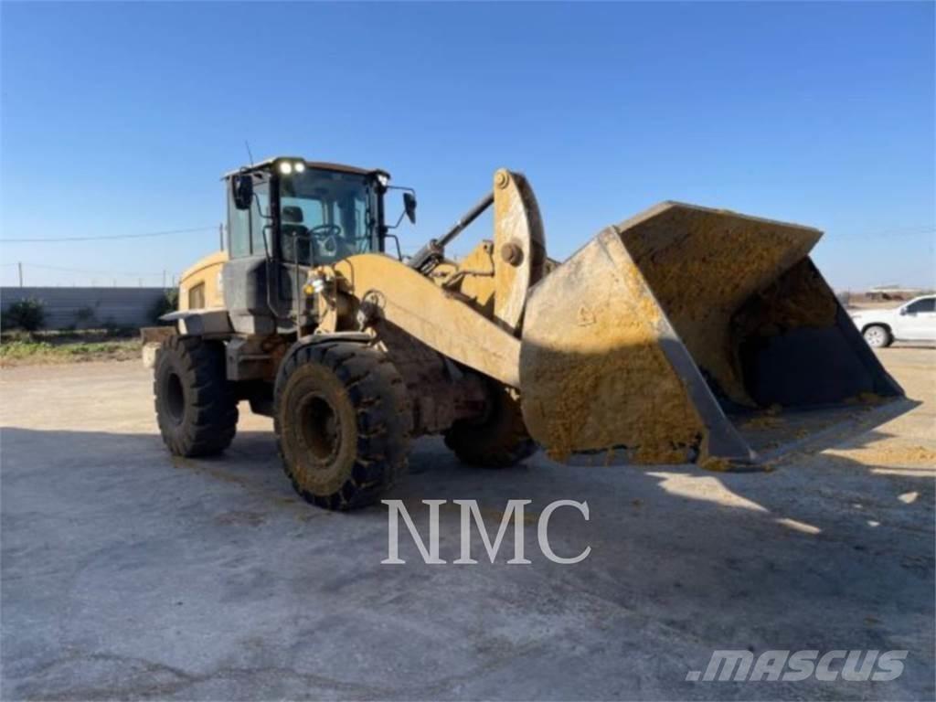 CAT 938M Utovarivači na kotačima