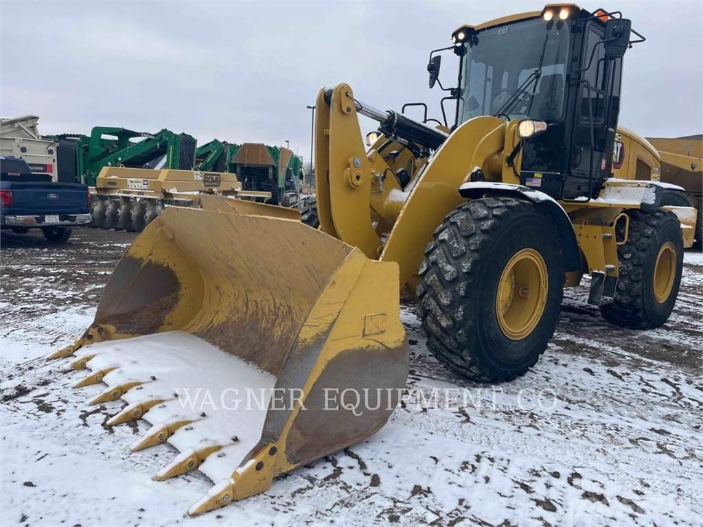 CAT 938M Utovarivači na kotačima