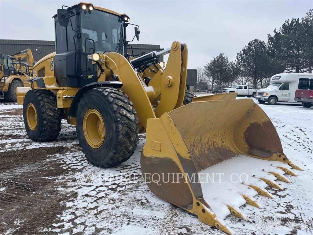 CAT 938M Utovarivači na kotačima