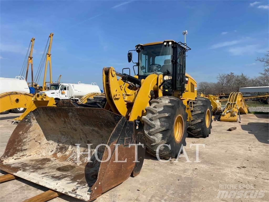 CAT 938M Utovarivači na kotačima