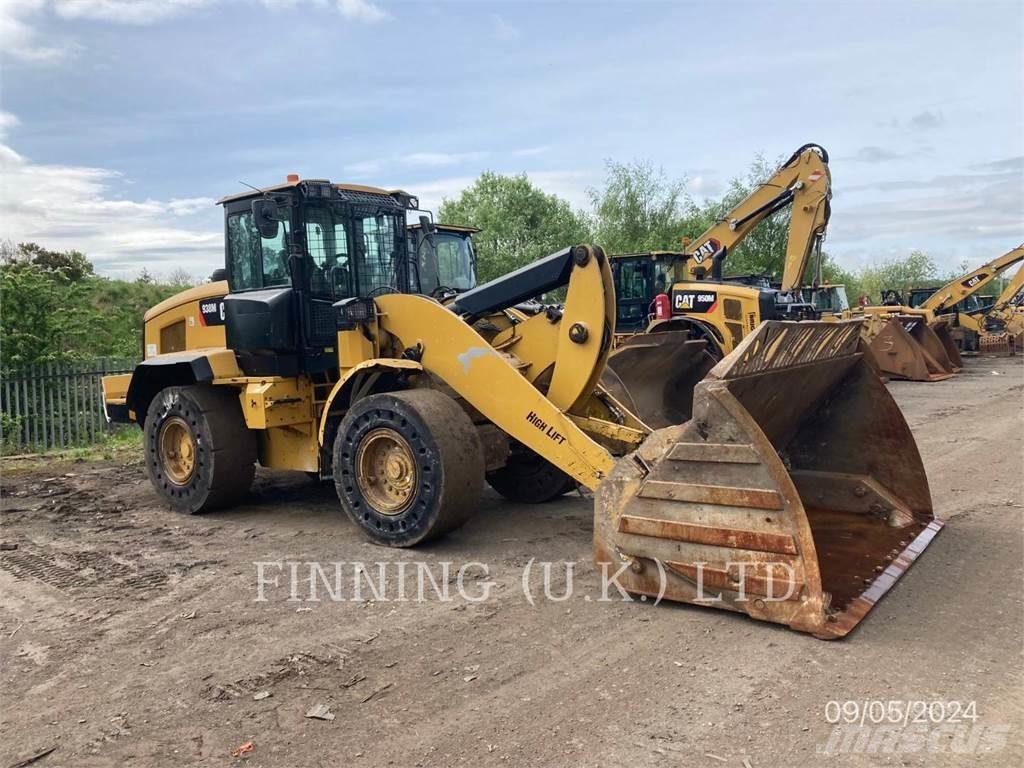 CAT 938M Utovarivači na kotačima