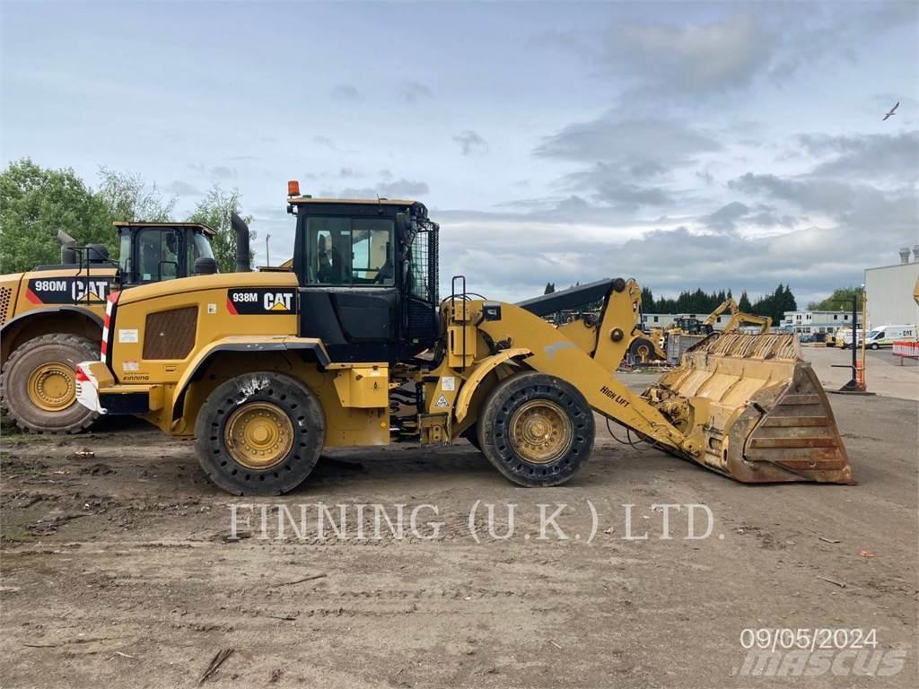 CAT 938M Utovarivači na kotačima