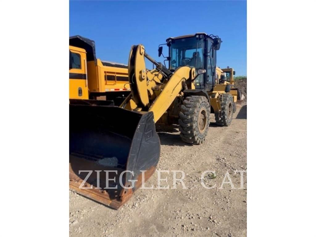 CAT 938M Utovarivači na kotačima
