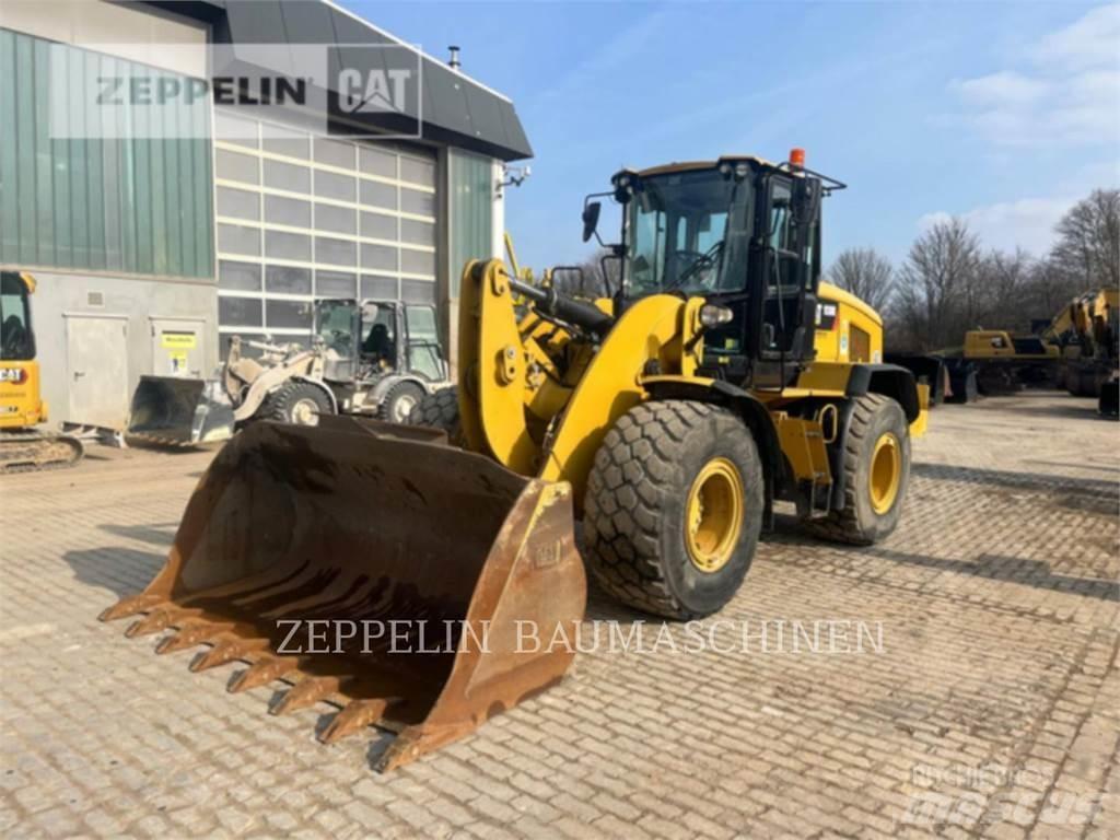 CAT 938M Utovarivači na kotačima