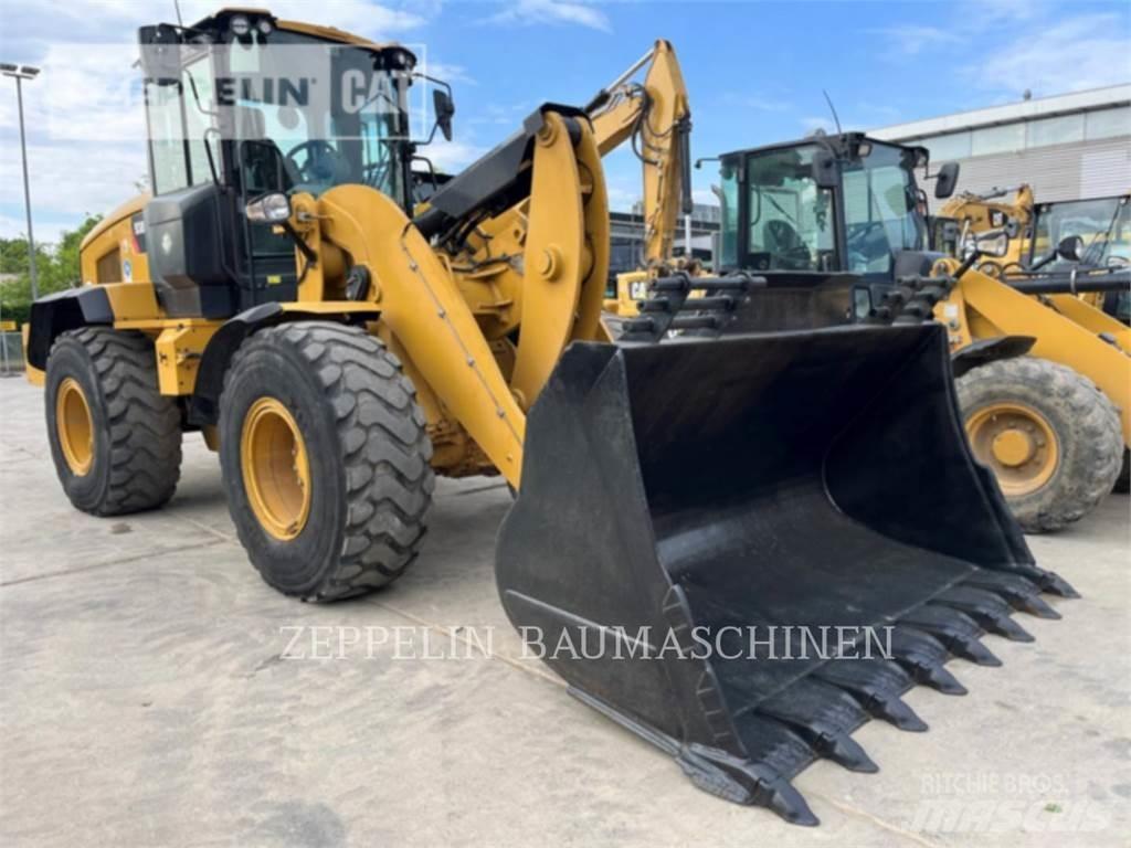 CAT 938M Utovarivači na kotačima