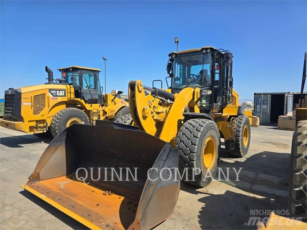 CAT 938M Utovarivači na kotačima