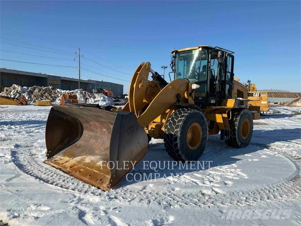 CAT 938M Utovarivači na kotačima