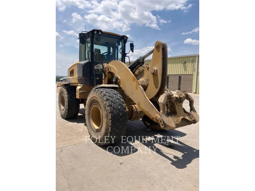 CAT 938M Utovarivači na kotačima