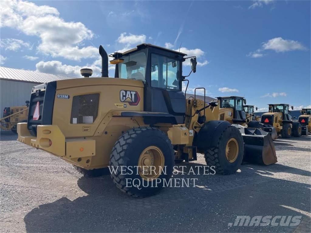 CAT 938M Utovarivači na kotačima