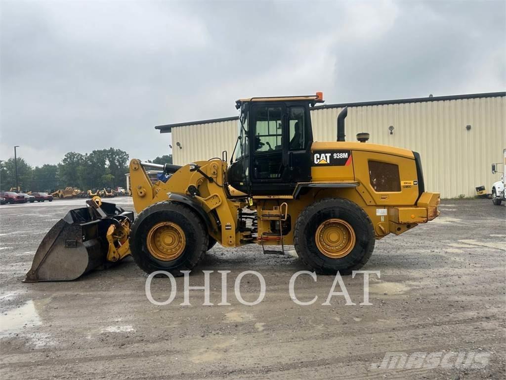 CAT 938M Utovarivači na kotačima