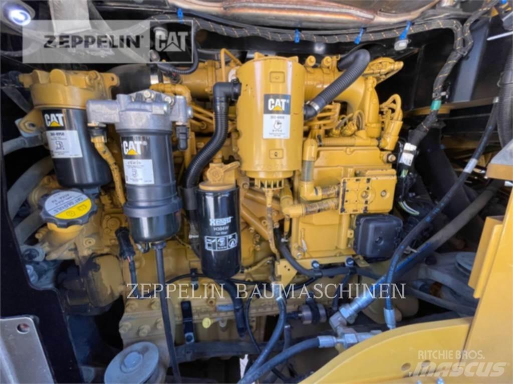 CAT 938M Utovarivači na kotačima