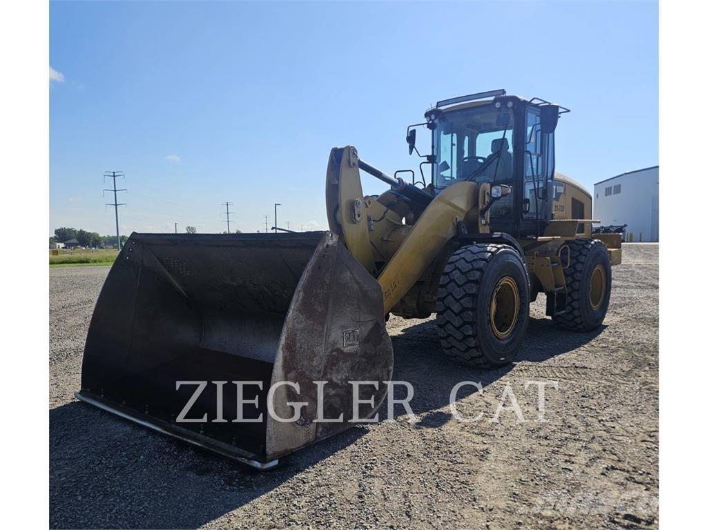 CAT 938M Utovarivači na kotačima