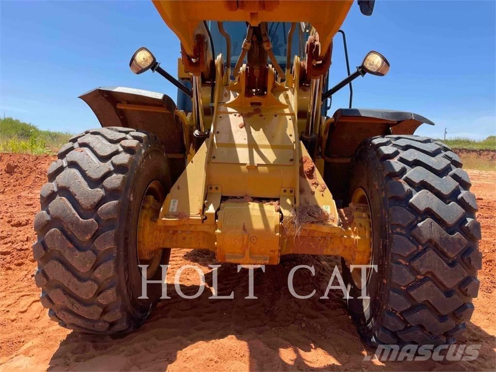 CAT 938M Utovarivači na kotačima