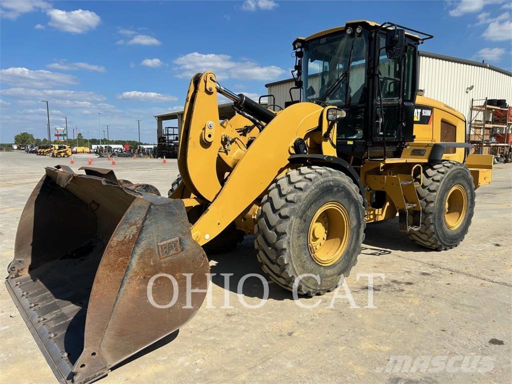 CAT 938M Utovarivači na kotačima