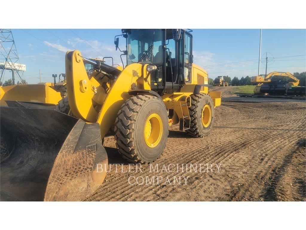 CAT 938M Utovarivači na kotačima