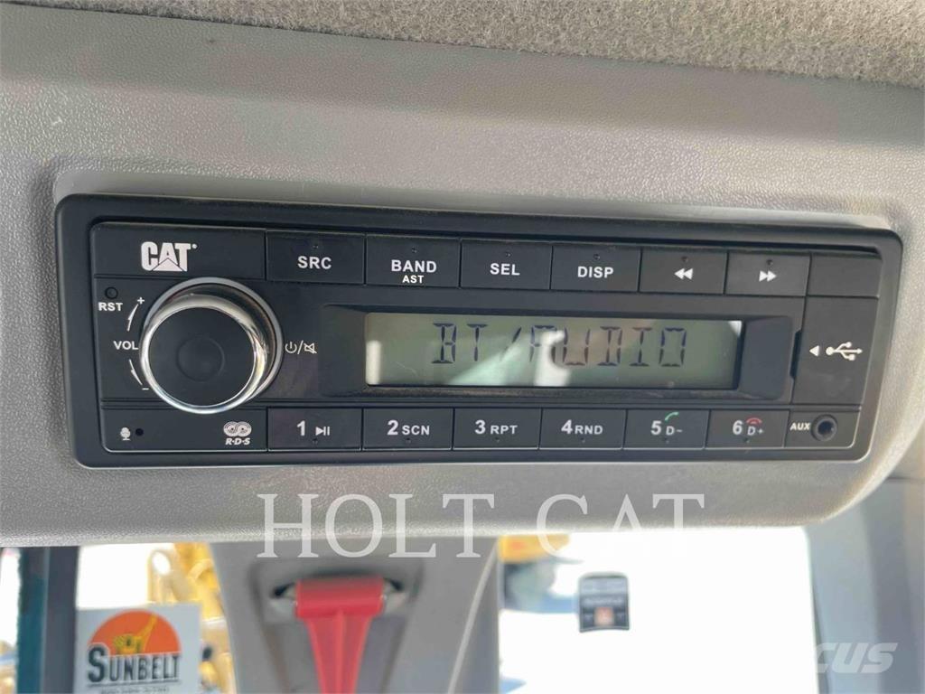 CAT 938M Utovarivači na kotačima