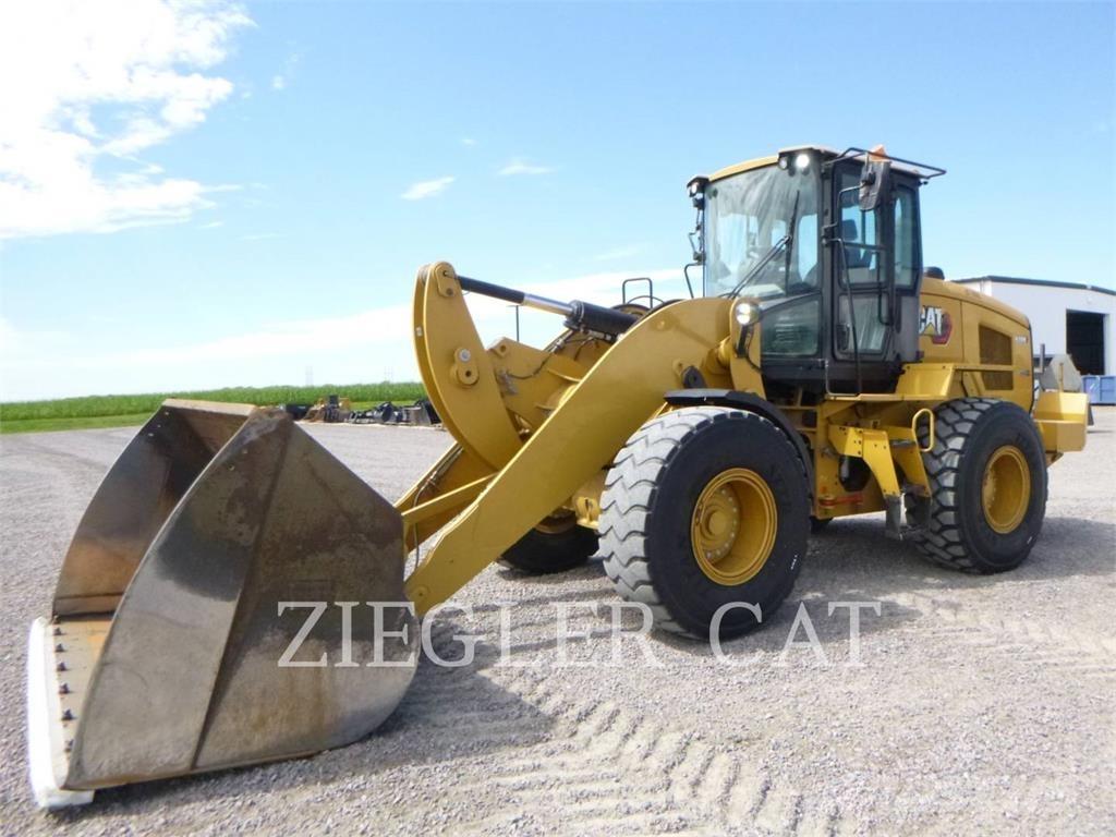 CAT 938M Utovarivači na kotačima