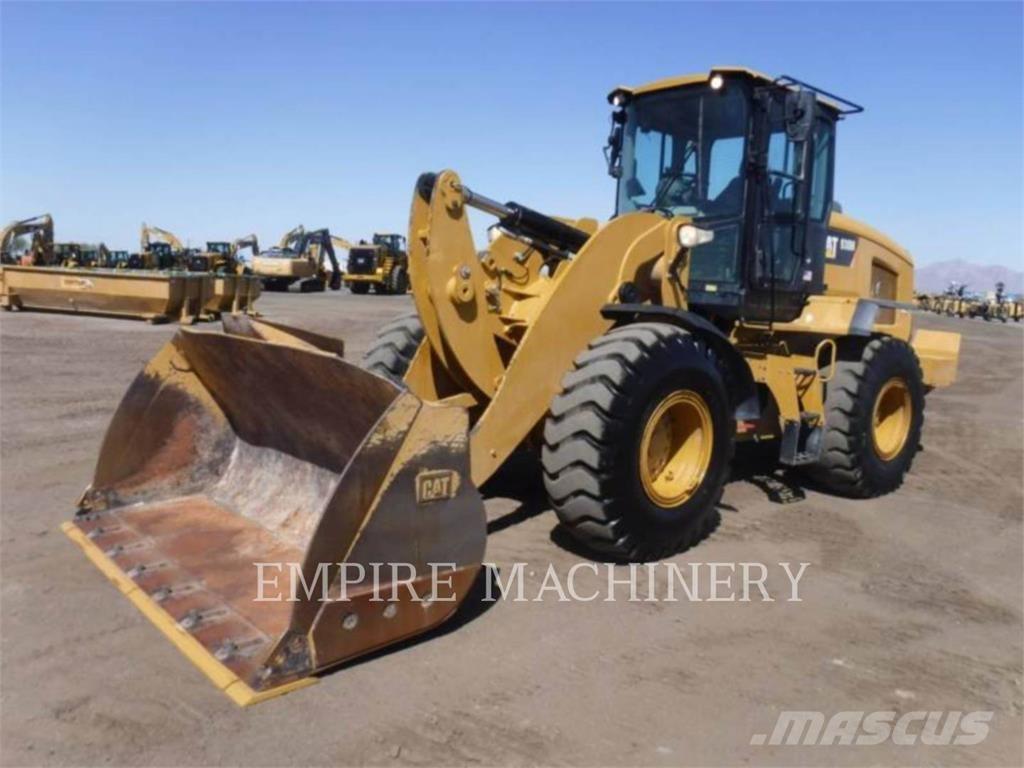 CAT 938M Utovarivači na kotačima