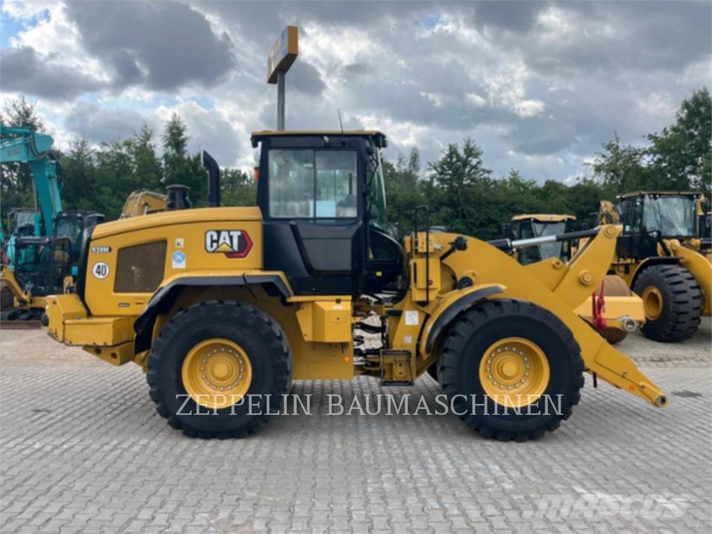 CAT 938M Utovarivači na kotačima