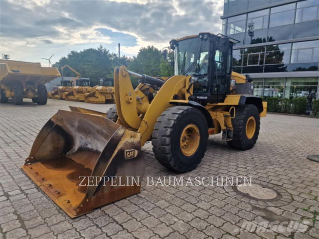 CAT 938M Utovarivači na kotačima