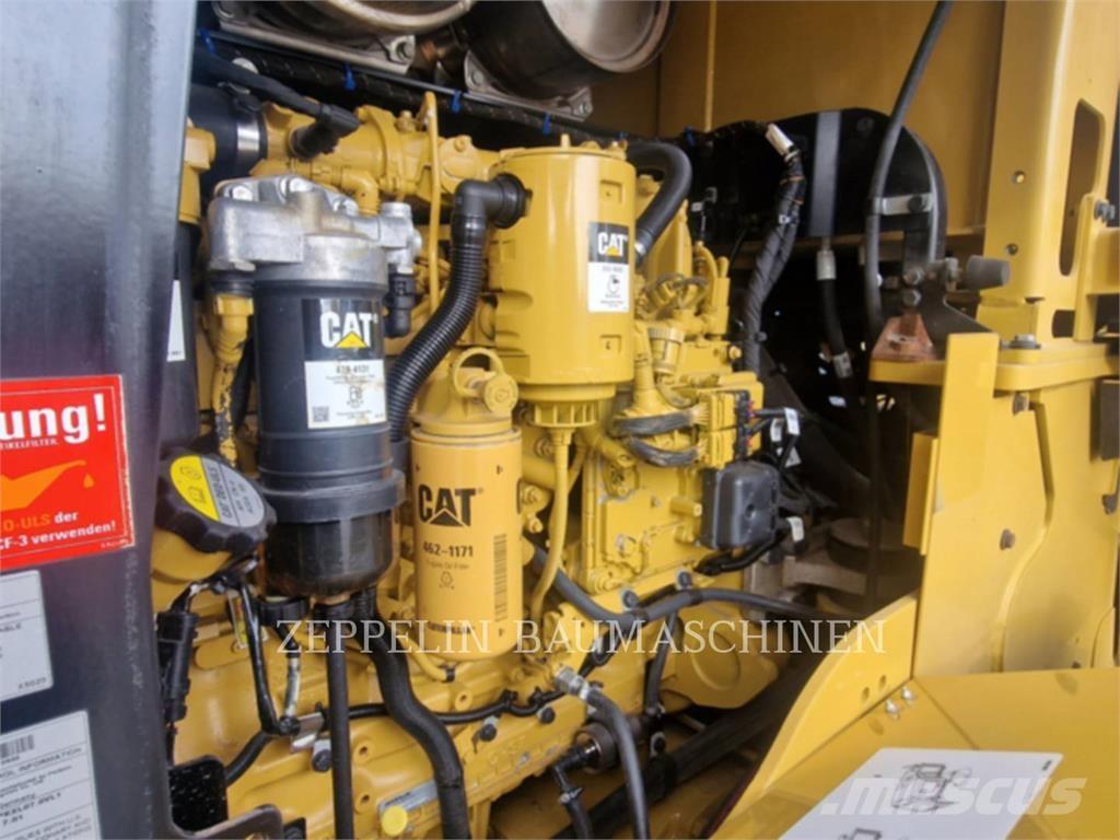 CAT 938M Utovarivači na kotačima