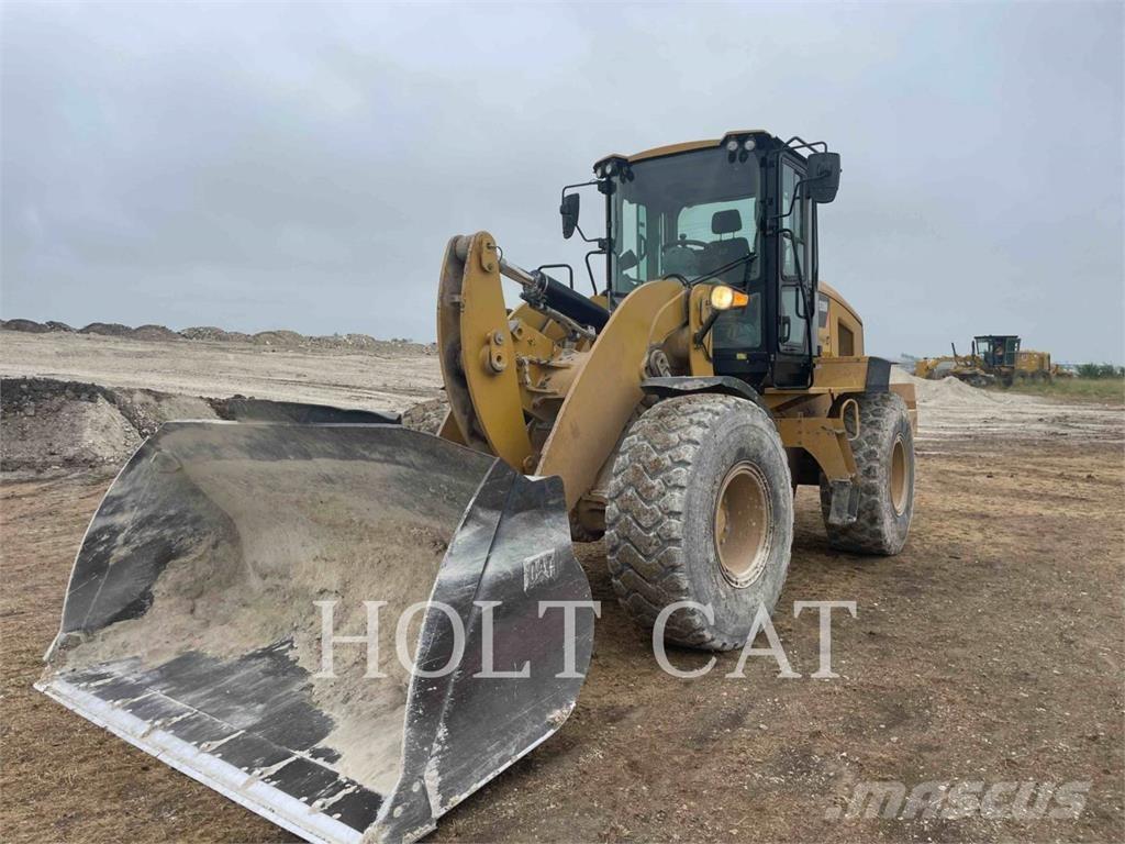 CAT 938M Utovarivači na kotačima