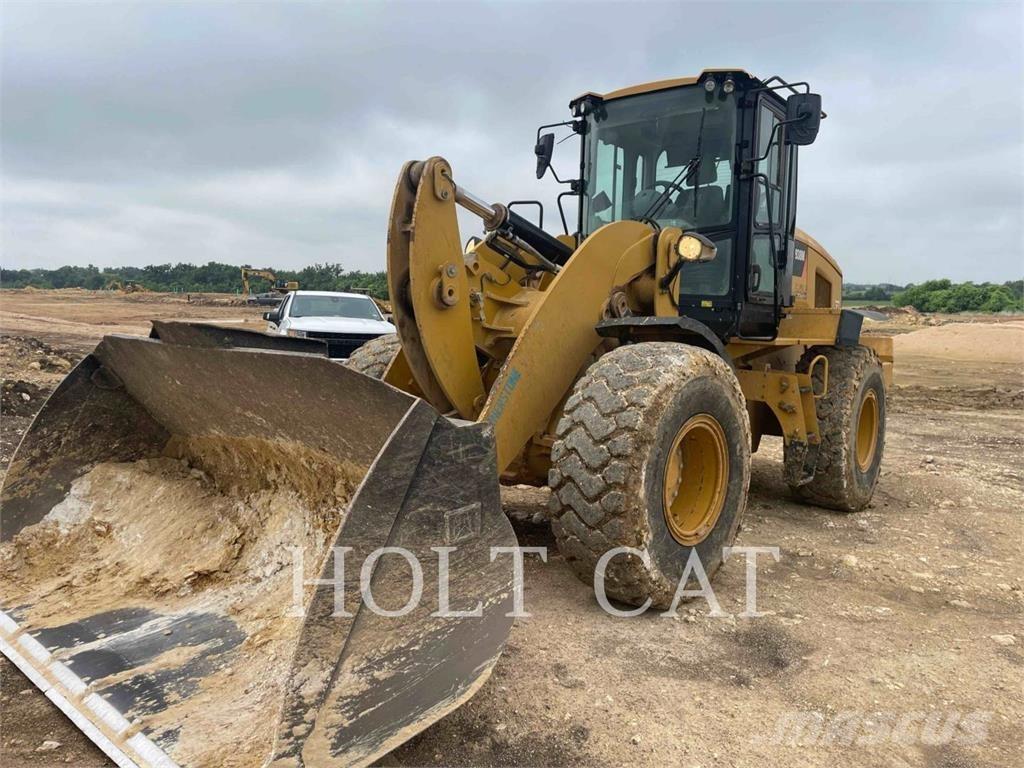 CAT 938M Utovarivači na kotačima