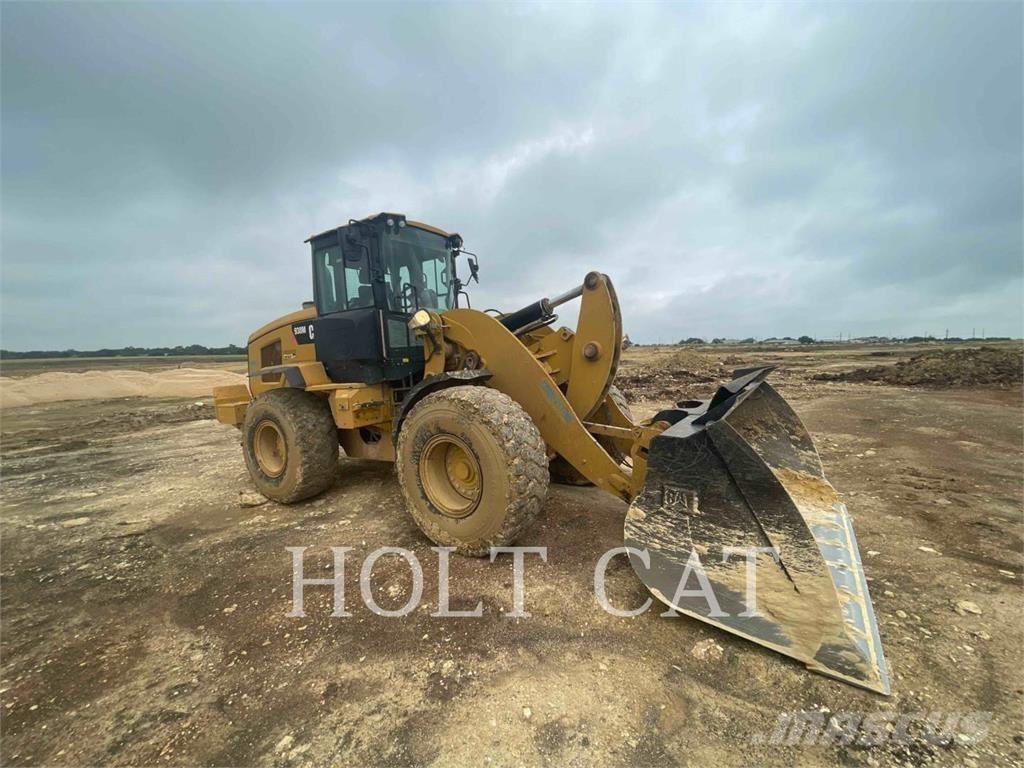 CAT 938M Utovarivači na kotačima