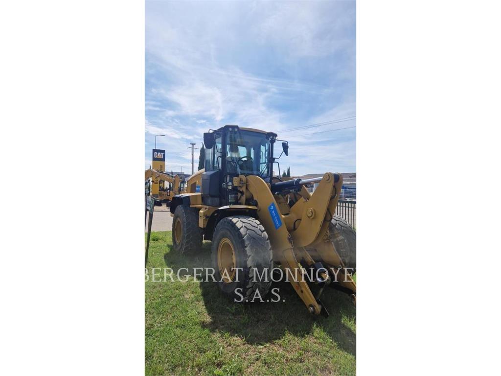CAT 938M Utovarivači na kotačima