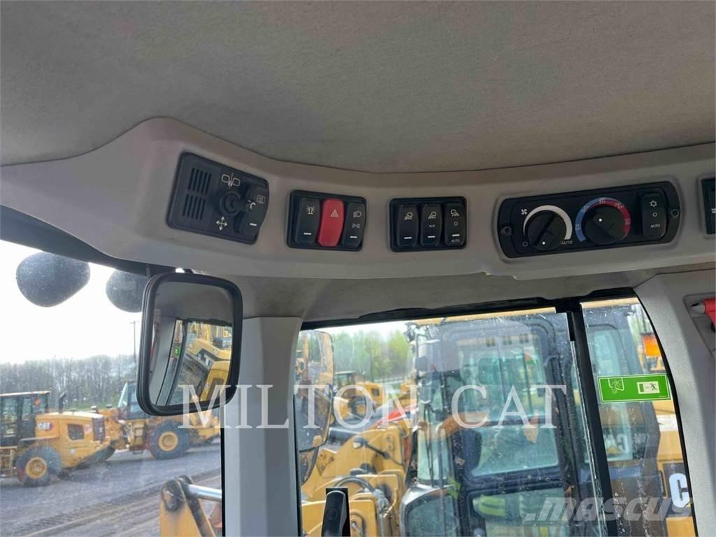 CAT 938M 2V Utovarivači na kotačima