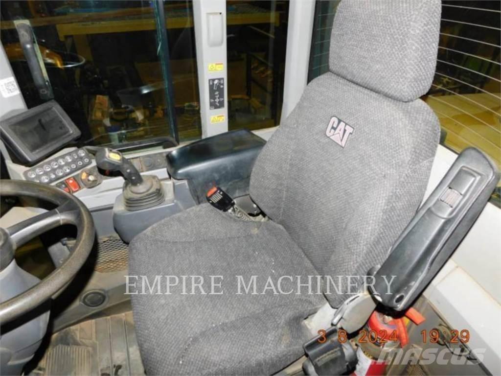 CAT 938M FC Utovarivači na kotačima