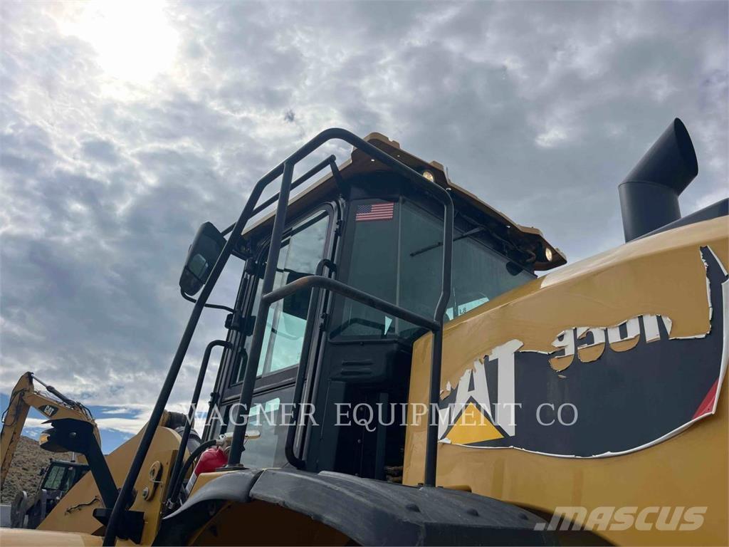 CAT 950M Utovarivači na kotačima