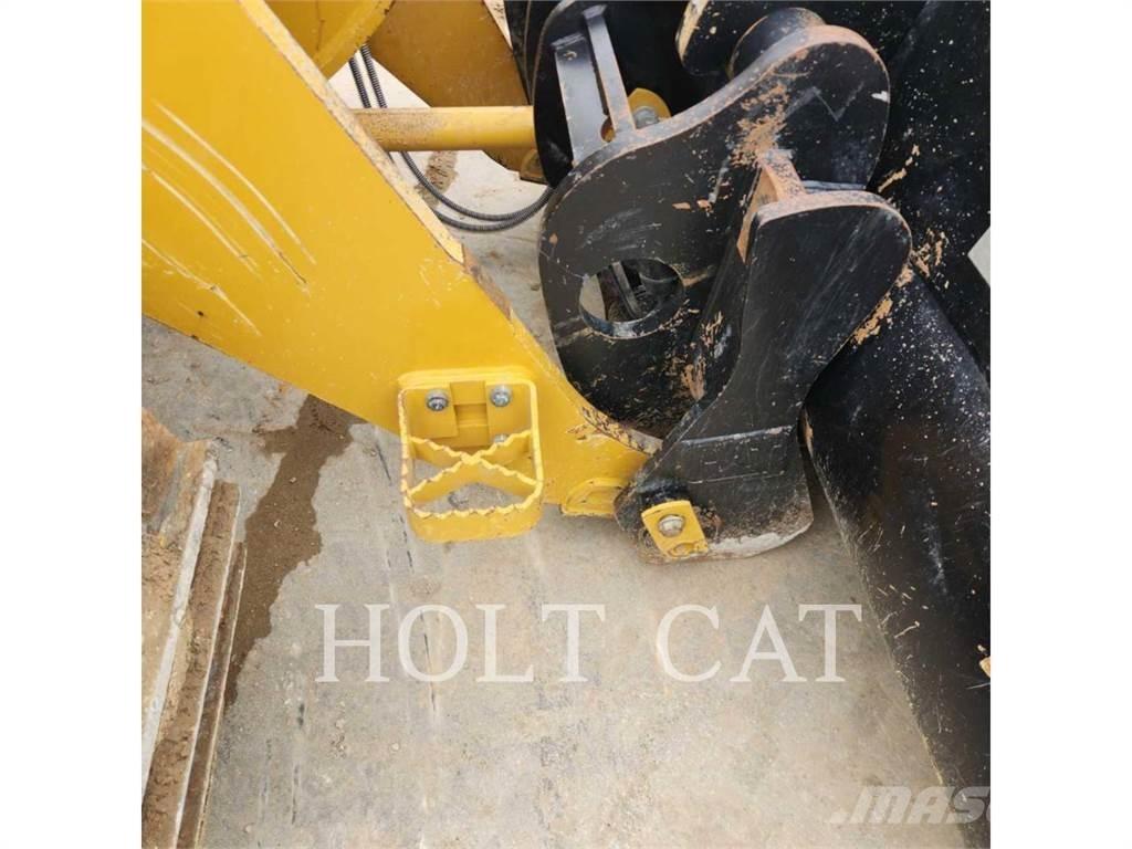 CAT 953 Utovarivači gusjeničari
