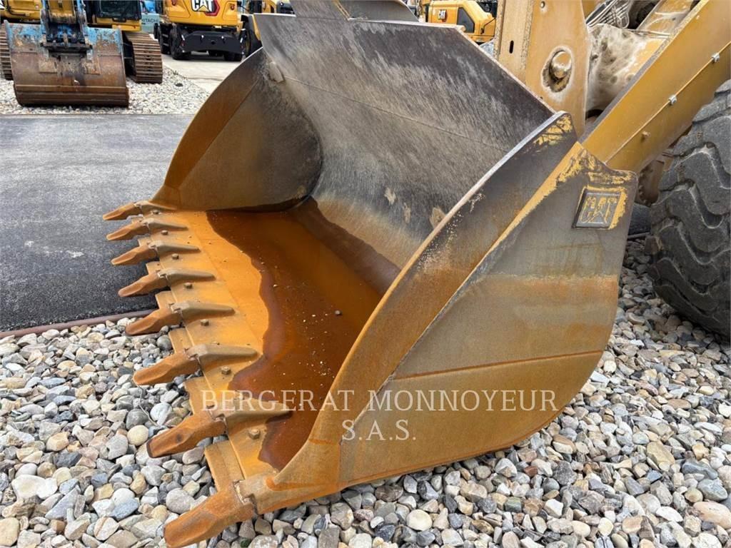 CAT 962M Utovarivači na kotačima