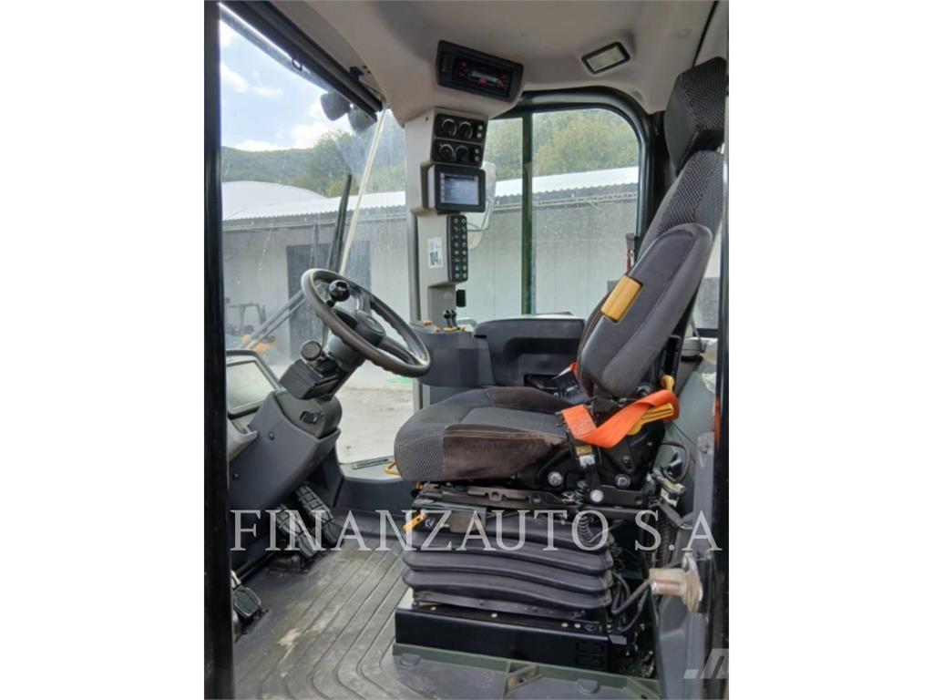 CAT 962M Utovarivači na kotačima